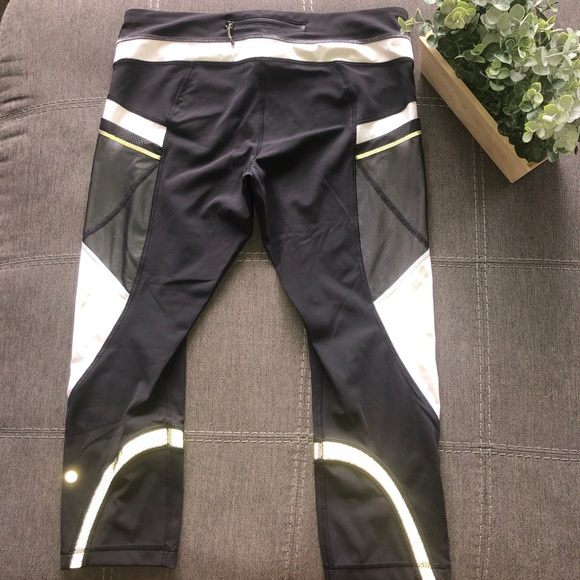 luxtreme Running Crop - Worn Once! - Picture 7 of 7